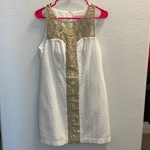 White Lilly shift dress